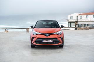 Toyota C-HR 2.0 Hybrid Dynamic Force 184 KM e-CVT