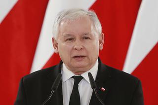 Kaczyński na kongresie PiS: „szkodnik Balcerowicz” i pieniądze z OFE