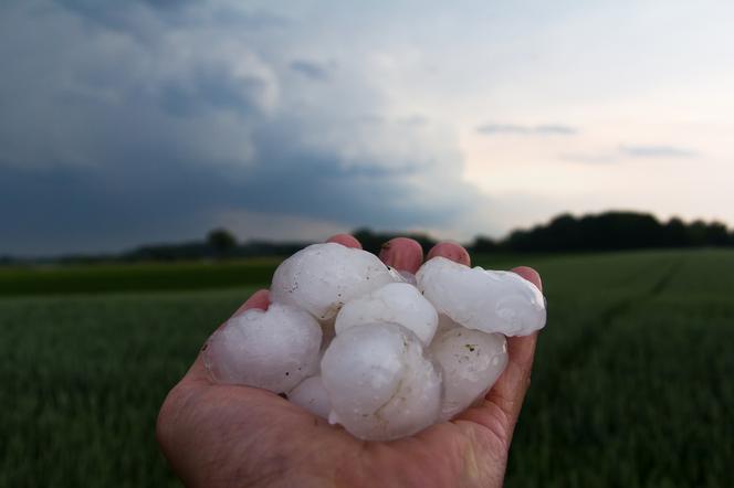 Na Podkarpaciu sypnęło gradem. Może być niebezpiecznie! [OSTRZEŻENIE METEO]