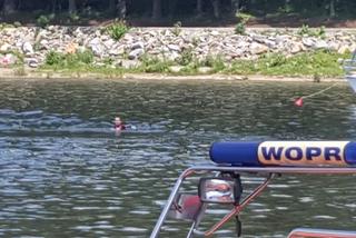 Pokazy ratowników WOPR na plaży miejskiej w Żywcu