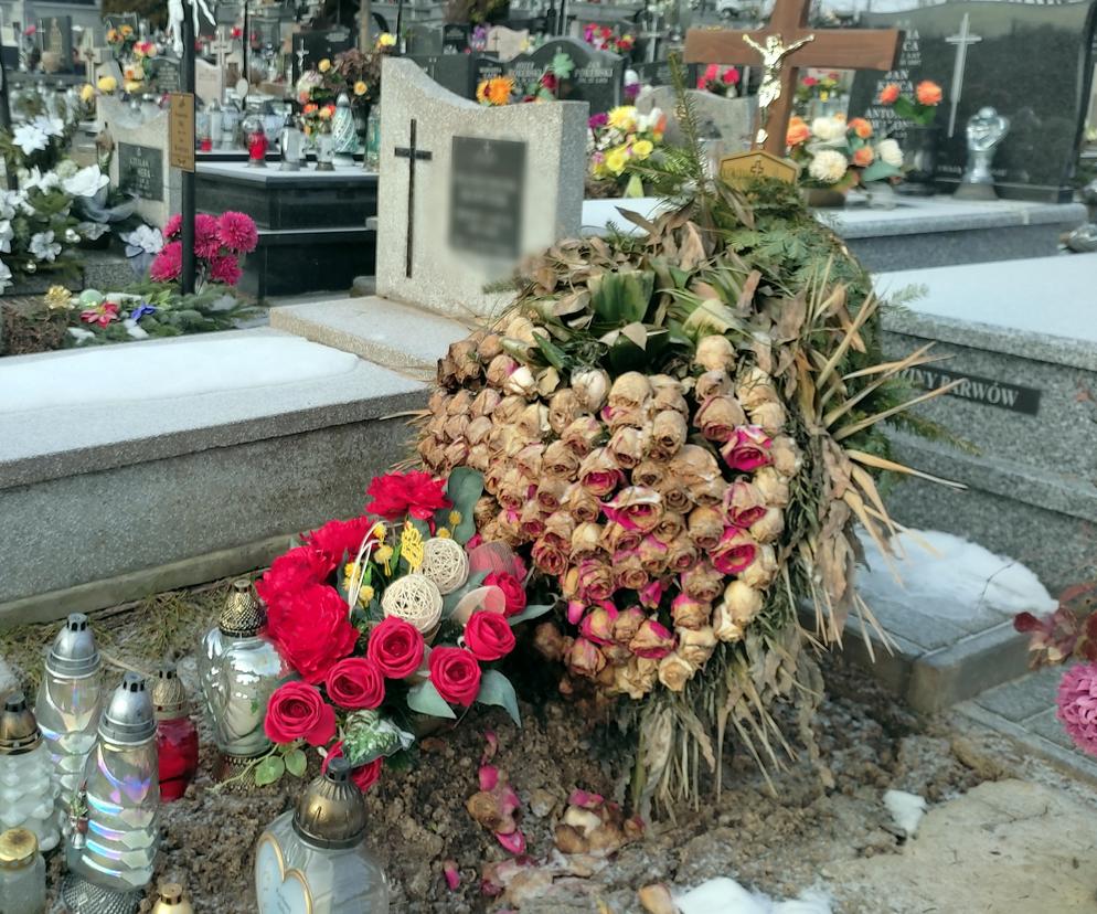 Beata zginęła przez głupi żart. Widok jej grobu wyciska łzy. Poruszający gest wnuczka