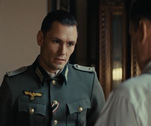 Zatoka szpiegów 2, ostatni odcinek 19. Franz (Bartosz Gelner), Bergman (Paweł Ławrynowicz)