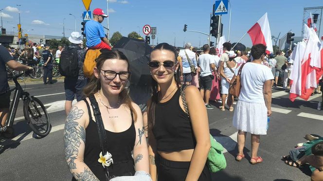 Tłumy na defiladzie wojskowej w Warszawie