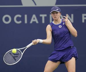 Iga Świątek - Coco Gauff O KTÓREJ GODZINIE gra Świątek WTA San Diego KIEDY mecz Świątek - Gauff? O której dzisiaj ćwierćfinał w San Diego Świątek - Gauff DATA, GODZINA