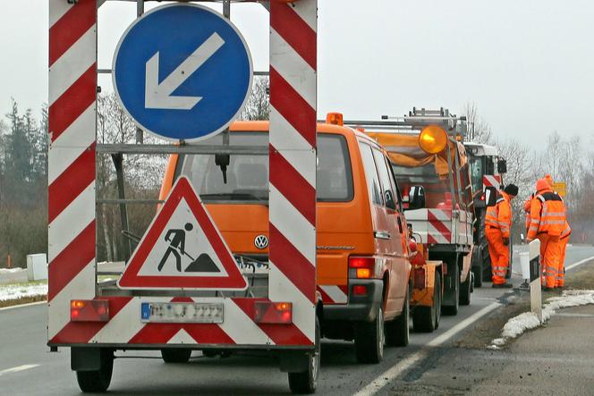 Szerokie roboty drogowe są związane z budową Południowej Obwodnicy Warszawy