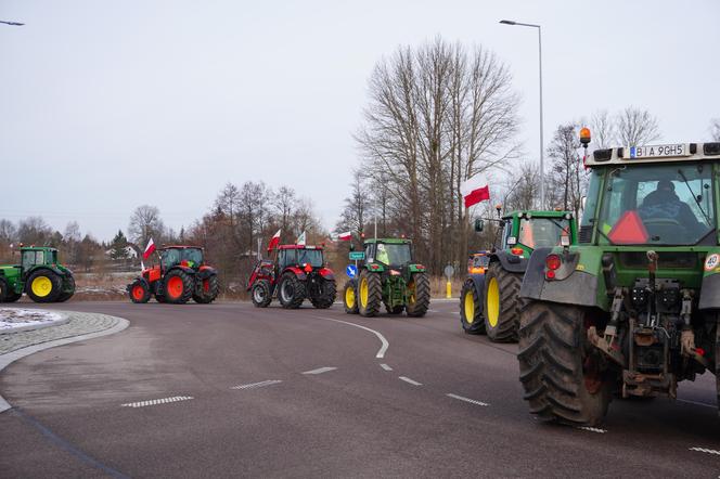 Protest rolników w Podlaskiem. Ciągniki blokują drogi w całym województwie! 