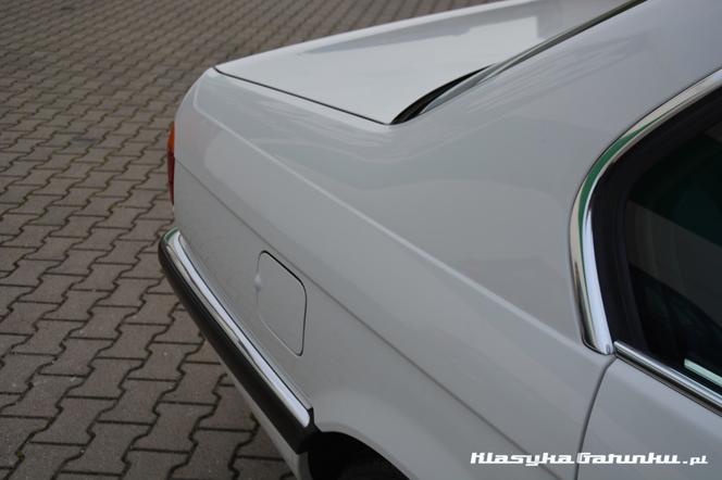 Fabrycznie nowe BMW serii 7 z 1992 roku