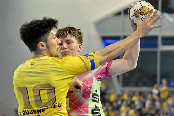 Industria Kielce - Fuechse Berlin. 1/8 finału Ligi Mistrzów