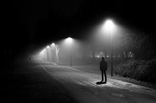Groza na osiedlu na Retkini! Mieszkaniec twierdzi, że policja nie daje sobie rady z grupą przestępców