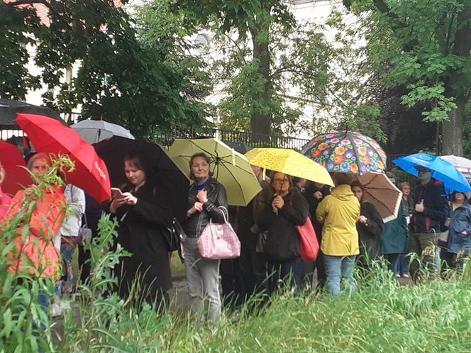 Protesty "Ani Jednej Więcej!" w całej Polsce. Kobiety wyszły na ulice po śmierci Doroty