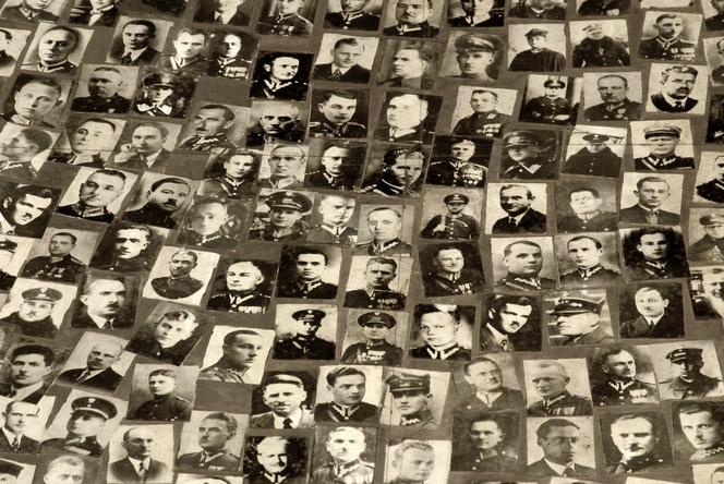 Zachowane zdjęcia pomordowanych żołnierzy i policjantów - więźniów NKWD, Katyń 1943. 