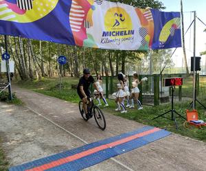 Kilometry Pomocy Michelin 2024. Sportowe emocje na plaży miejskiej w Olsztynie. Zobacz zdjęcia!