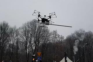 Antysmogowe drony w Warszawie. Pomogą wykryć szkodliwe substancje [WIDEO, AUDIO]