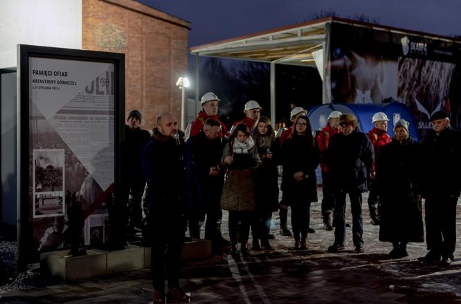 Odsłonięto tablicę upamiętniająca tragedię na kopalni w Bytomiu 