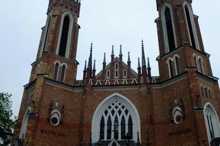 Cud w Parczewie? Modlitwy przy niezwykłym wizerunku. Bóg chce nam coś powiedzieć