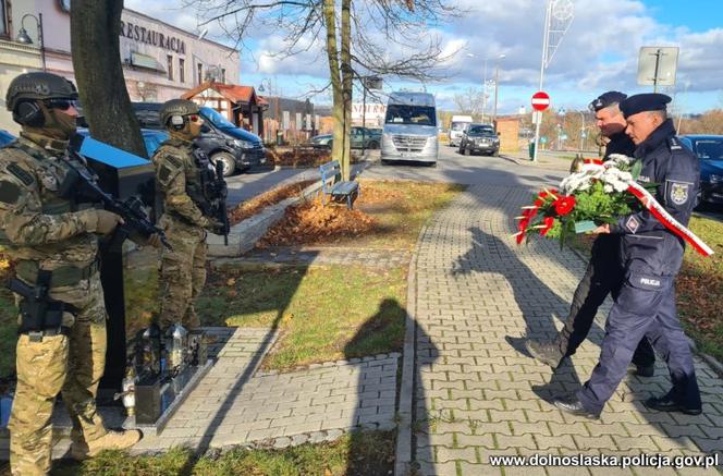 Wrocławski policjant zginął na służbie zastrzelony przez bandytę