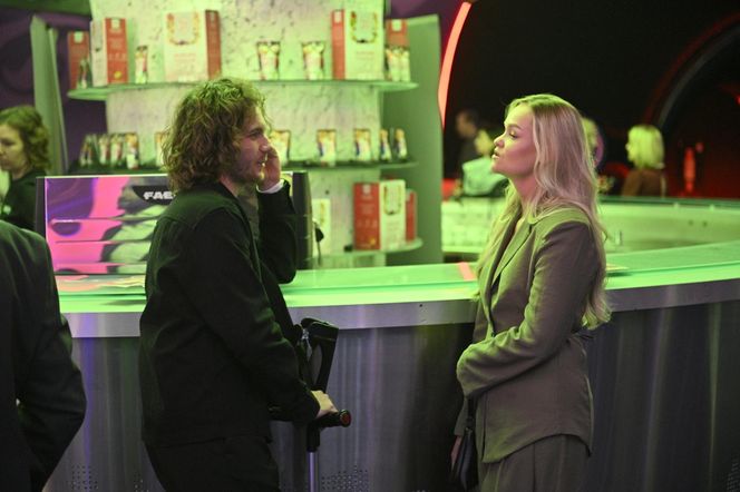 Premiera "LARP. Miłość, trolle i inne questy": Pawł Deląg z partnerką