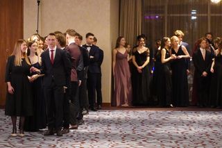 Studniówka w Sheratonie w Sopocie. Tak się bawiło V LO im. Stefana Żeromskiego w Gdańsku [GALERIA]