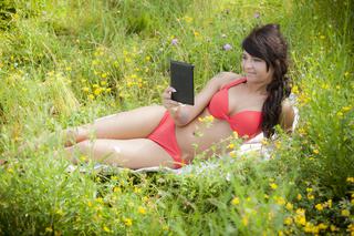 Opalam sie z e-bookiem