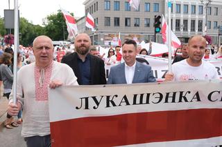 Białorusini przeszli przez centrum Białystoku. To protest przeciwko reżimowi Łukaszenki [ZDJĘCIA]