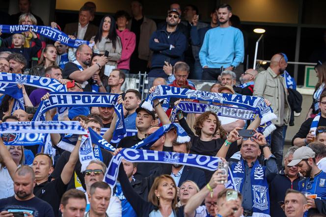 Lech Poznań - Legia Warszawa. Kibice Kolejorza wierzyli w zwycięstwo, a skończyło się klapą i gwizdami