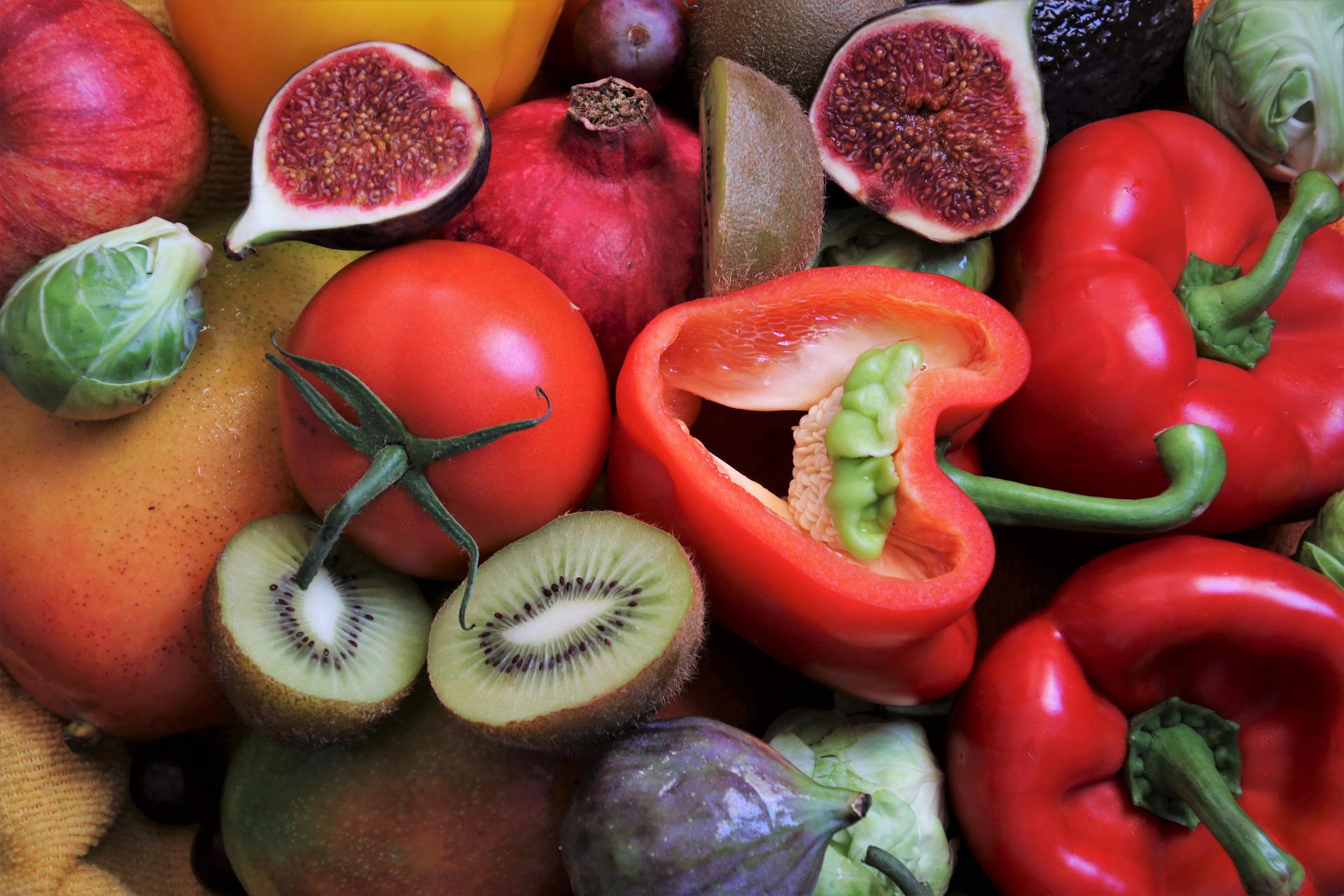 Заболевание овощей и фруктов. Овощи и фрукты. Немытые овощи. Чистые фрукты. Немытые фрукты.