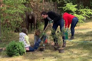 M jak miłość po wakacjach. Marek Rotkiewicz (Aleksandar Milicević), Julia (Marta Chodorowska), Magda (Anna Mucha), Nadia (Mira Fareniuk)