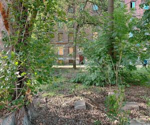 Zabytkowe famuły Izraela Poznańskiego w Łodzi 