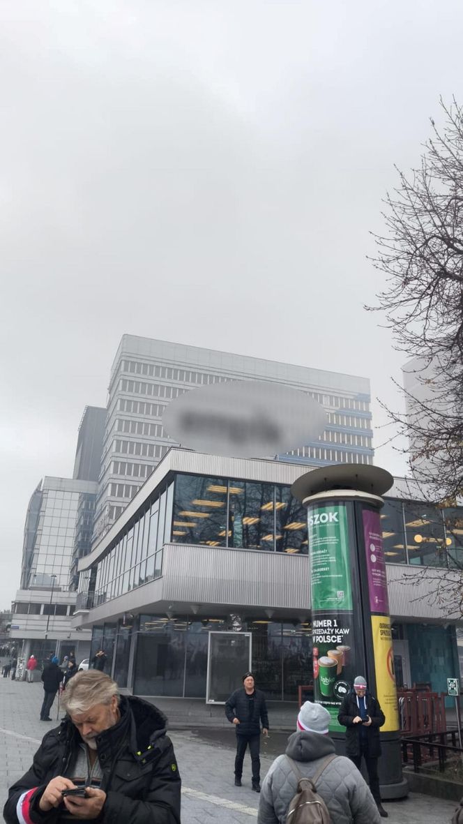 Marsz Niepodległości 2025 na żywo. Relacja z Warszawy. "Chcę zobaczyć Polskę samodzielną i niezakompleksioną"