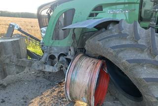 Boniowice: Traktor niemal ZMIAŻDŻYŁ osobówkę! Ranny kierowca w szpitalu