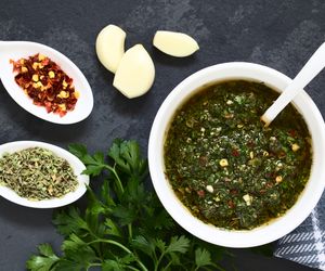 Chimichurri: pietruszkowy sos do steków z Ameryki Południowej