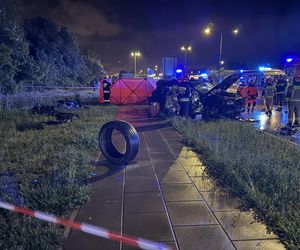 Tragedia na Modlińskiej. Dwie osobówki roztrzaskane. Są ofiary śmiertelne