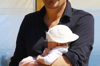 Krzysztof Ibisz je żonie z ręki