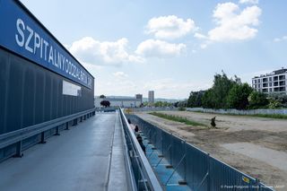 Helikoptery wylądują na dachu 8-piętrowego parkingu. Szpital w Rzeszowie wybuduje lądowisko za 74 miliony złotych 