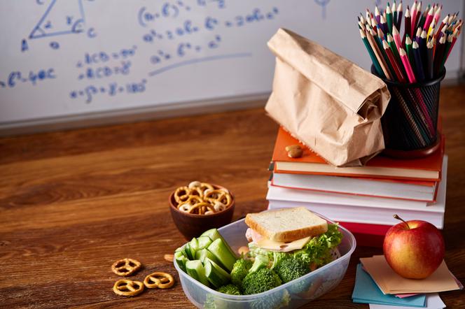 Dieta podczas sesji egzaminacyjnej - co jeść, aby mózg łatwiej przyswajał informacje?