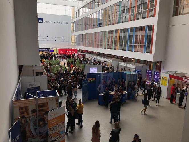 Trwa rzeszowski Salon Maturzystów