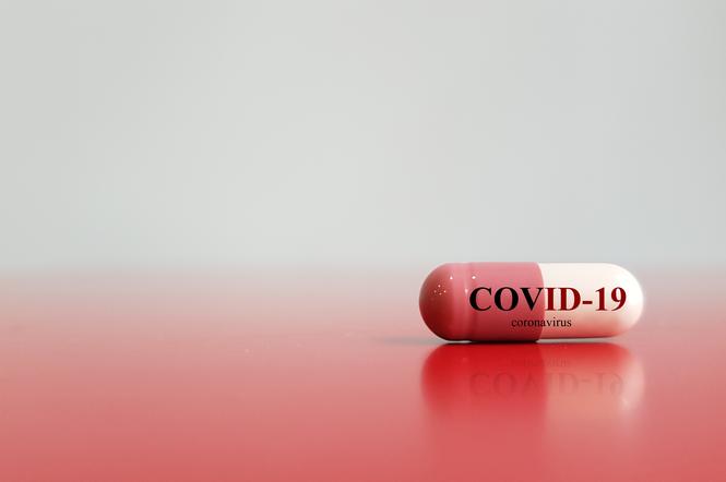 Dyrektor EMA o lekach na COVID-19: trwają rozmowy z firmami farmaceutycznymi 