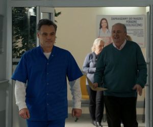 Barwy szczęścia, odcinek 3176. Karol (Jan Wieczorkowski), Jaworski (Jacek Kałucki)