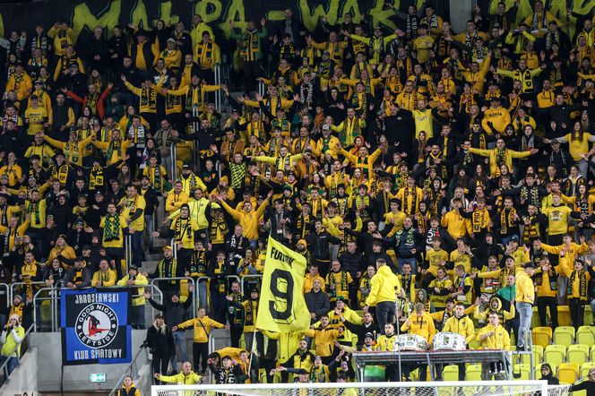Mecz GKS Katowice - Korona Kielce. Ponad 12 tysięcy kibiców zobaczyło heroiczne zwycięstwo