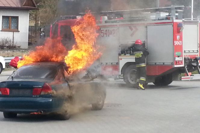 Gliwice: Groził kobiecie, potem podpalił jej samochód