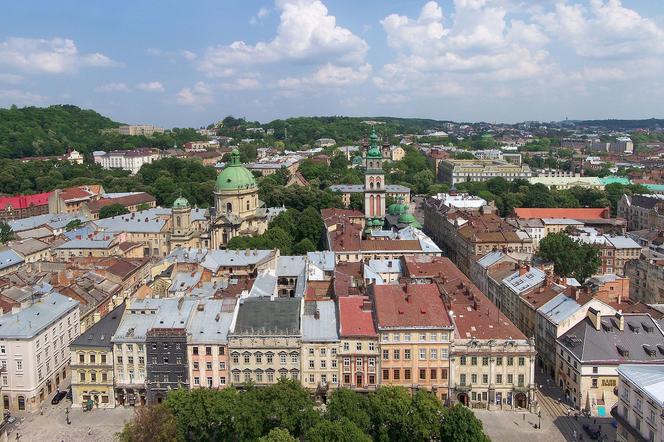Ukraina, Lwów, widok z wieży ratuszowej 