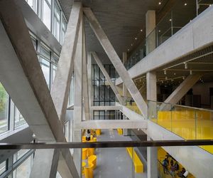 Gmach Uniwersytetu Warszawskiego przy Dobrej 55