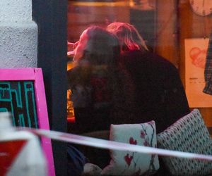 Monika Brodka winko papierosek i taksówka