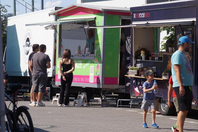 Food Truck Festivals 2023 w Bydgoszczy. Wyjątkowe restauracje zaparkowały pod Torbydem [ZDJĘCIA]