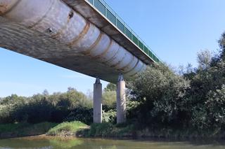 Elementy mostu w Ostrowie trafią na złom