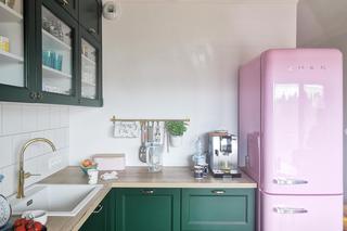 67-metrowe, kolorowe mieszkanie w Olsztynie