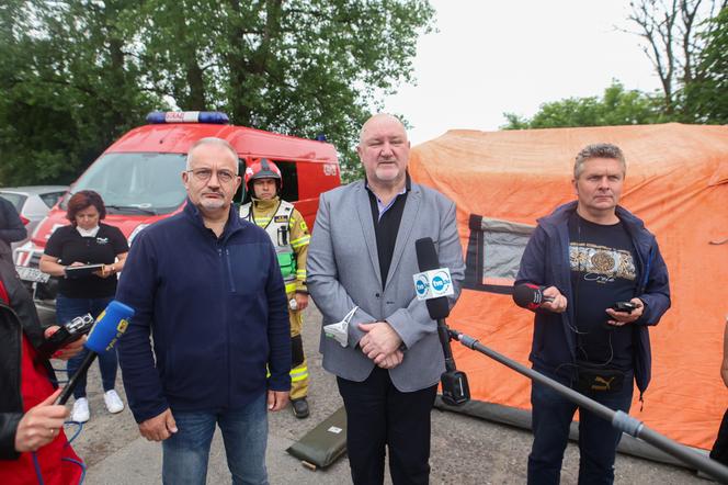 Gigantyczny pożar lokomotywowni na Śląsku Cieszyńskim. Słup ognia i kłęby dymu widoczne z wielu kilometrów