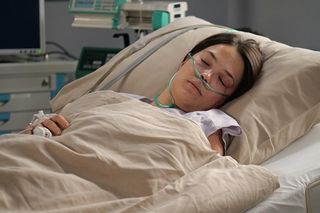 Pierwsza miłość, odcinek 3960: Skatowana Julita wyląduje na oddziale w We-Med. Filip wesprze kochankę - ZDJĘCIA