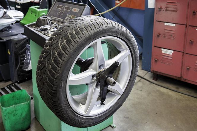  MBM Auto Serwis Premio. Al. Niepodległości 100