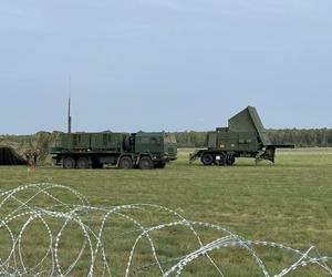 Radar i pojazd dowodzenia systemu Patriot na Bemowie